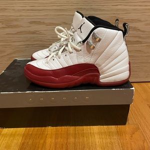 Jordan retro 12 white black varsity red
